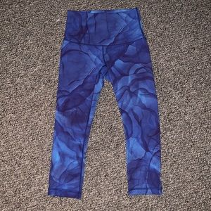 Lululemon leggings size 6